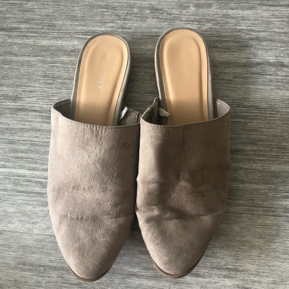 Nude Mules Flats